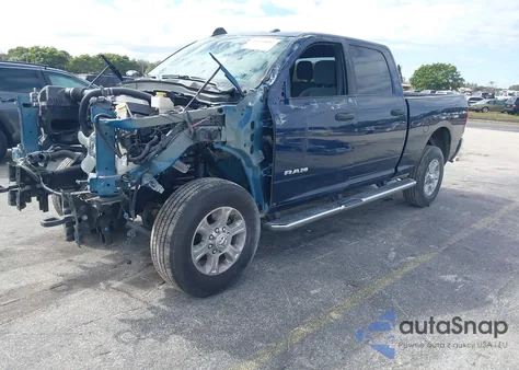 2024 Ram 2500 Big Horn 4X4 6'4 Box z USA, uszkodzony, nr VIN 3C6UR5DJ8RG413016